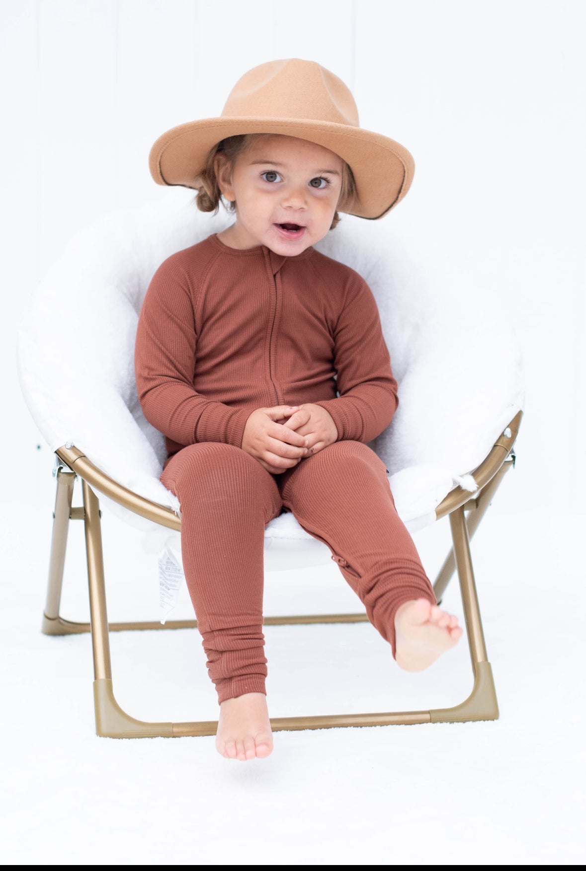 Chestnut Ribbed Snoozer