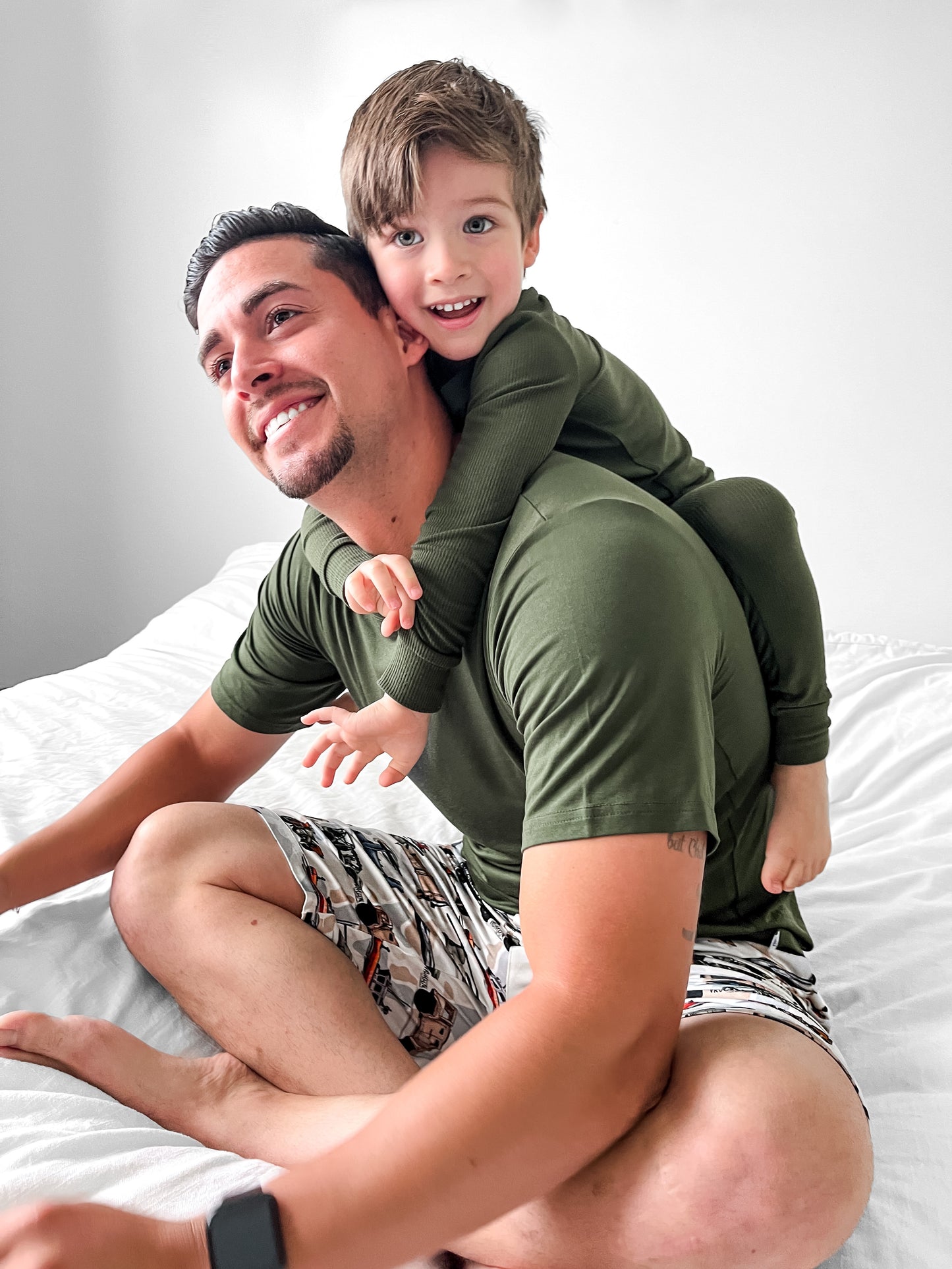 Solid Hunter Adult Men's Short Sleeve Shirt