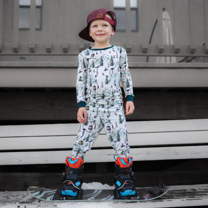 Ski-sons Greetings 2 Piece Pajama Set