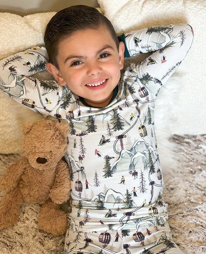 Ski-sons Greetings 2 Piece Pajama Set