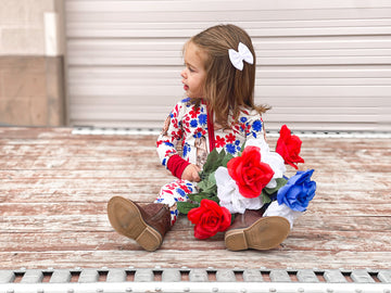 Red, White, & Boots Snoozer