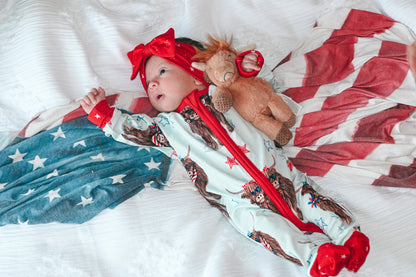 Red, White, & Moo Snoozer